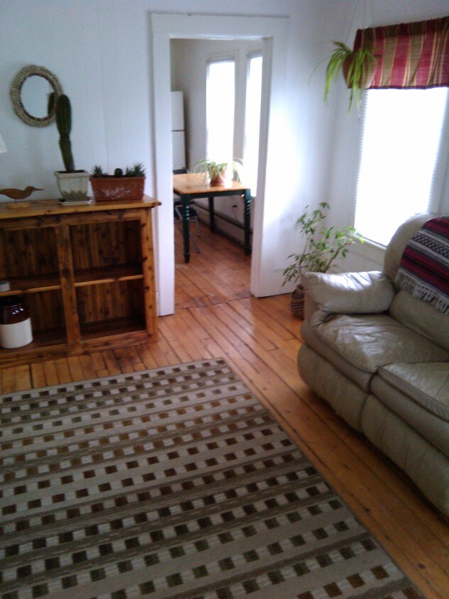 233 St Paul St, Burlington, VT 05401 233 St Paul St Burlington, VT