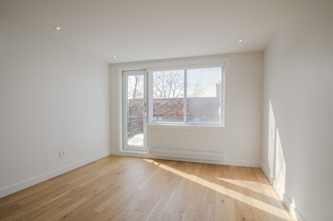 Photo du bâtiment - 3014 Avenue Van Horne