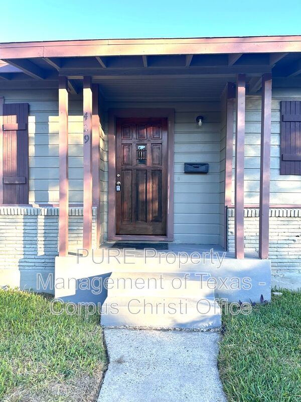 Building Photo - 429 Waverly Dr