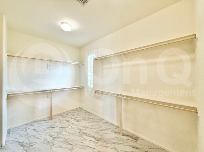 Building Photo - 251 E Wisteria Dr