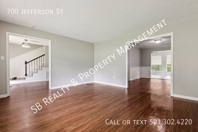 Foto del edificio - 700 Jefferson Dr