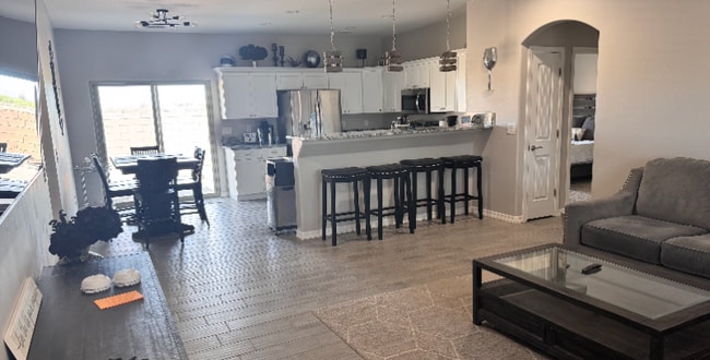 Foto del edificio - 1959 E Winter Haven Dr