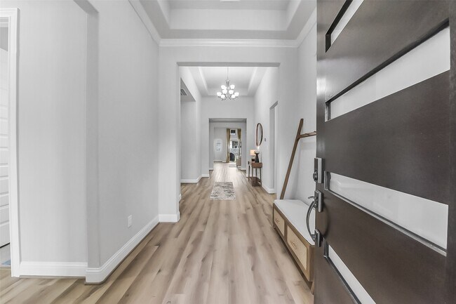 Building Photo - 11927 Carillon Forest Dr
