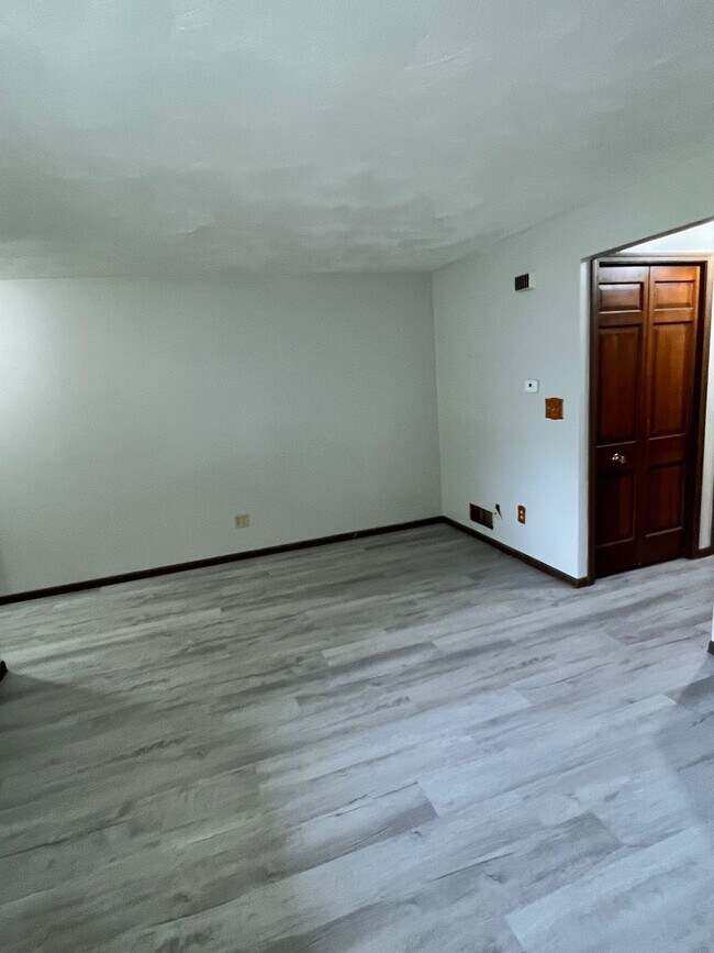 Foto del edificio - 7192 Seymour St NW