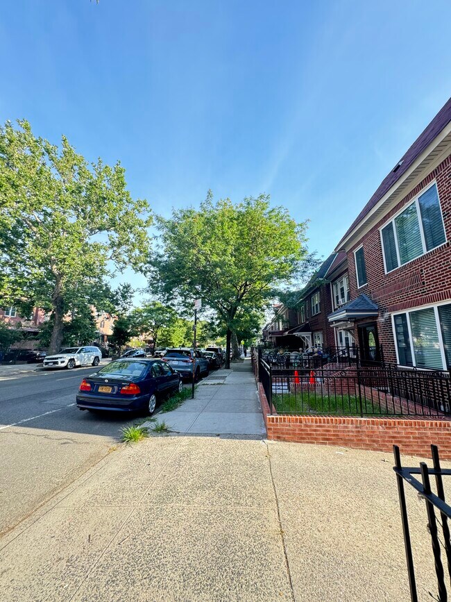 Building Photo - 4726 39th St