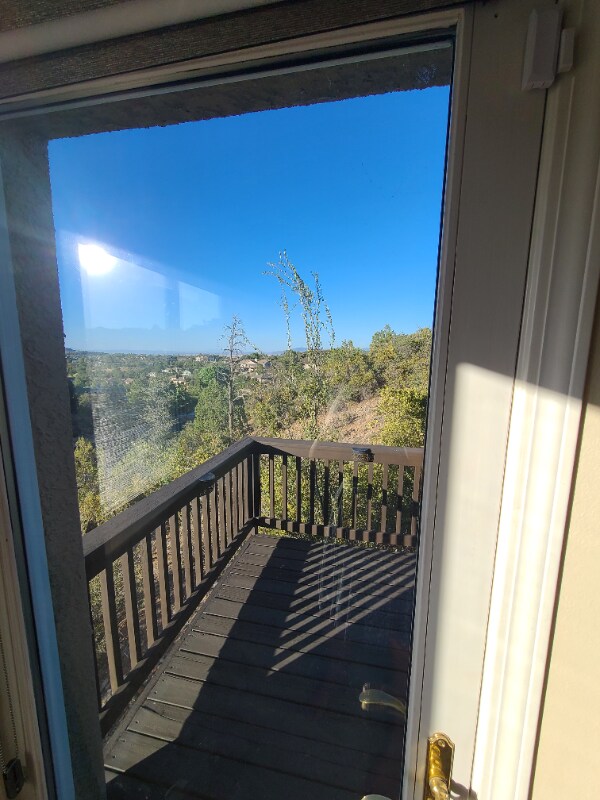 Building Photo - 1395 Sierry Peaks Dr