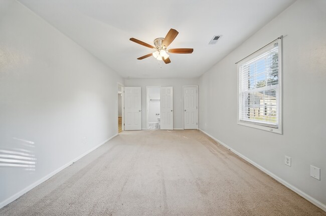 Building Photo - 1128 Grandy Ct