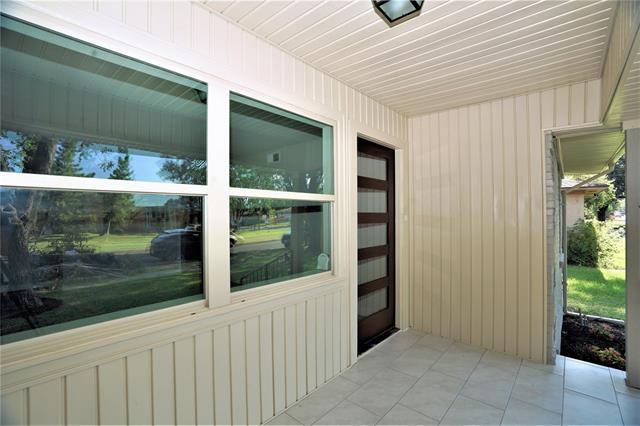Foto del edificio - 2435 Hillsboro Ave
