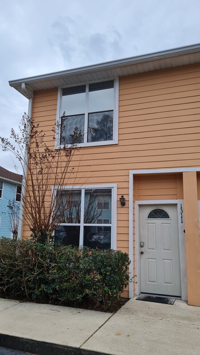 Foto del edificio - 3920 SW 20th Ave