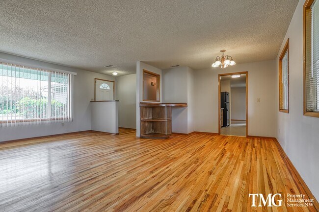 Foto del edificio - Charming single-family home!