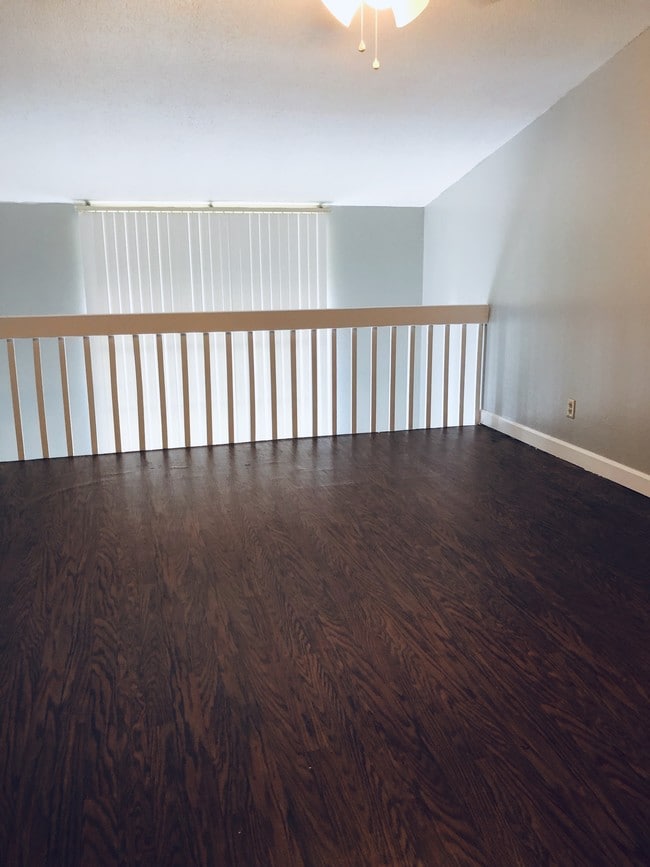Bedroom upstairs - 7720 E Kings Hwy