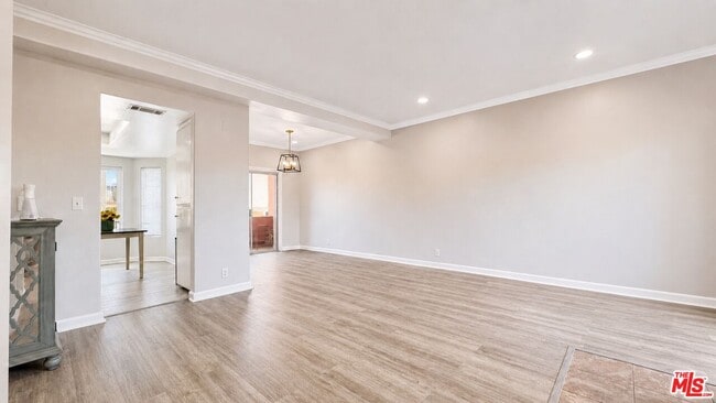 Building Photo - 14714 S Budlong Ave