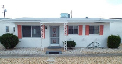 Building Photo - 1556 Council Dr