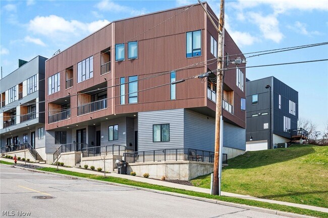 Foto del edificio - 402 Jefferson Ave