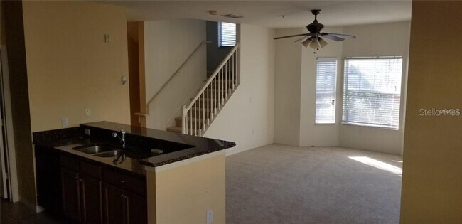 Foto del edificio - 2532 Grand Central Pkwy