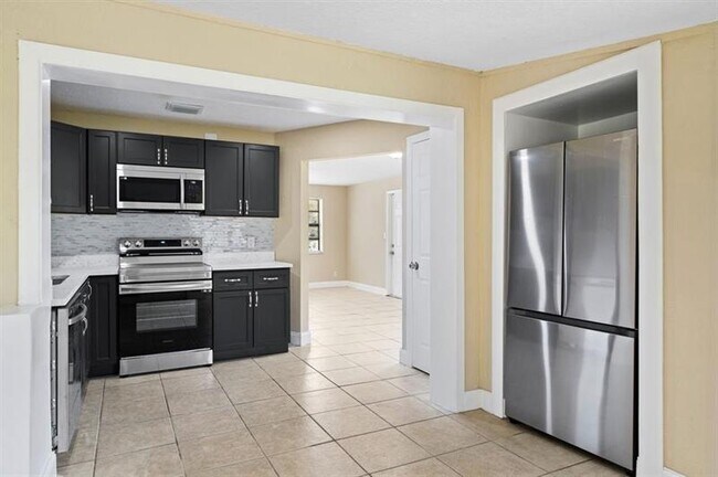 Foto del edificio - 1552 NW 15th Terrace