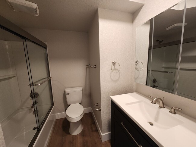 Photo - 843 9th Ave Townhome