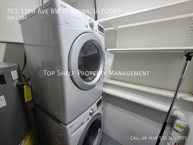 Foto del edificio - Now Available!