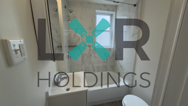 Building Photo - 7242 Glenthorne Rd