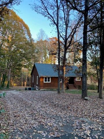 Primary Photo - 948 Kingswood Dr