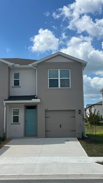 Foto del edificio - 1658 Rock Elm Rd