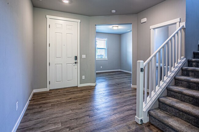 Foto del edificio - Spacious 4 bed home in Cascade Vista Commu...