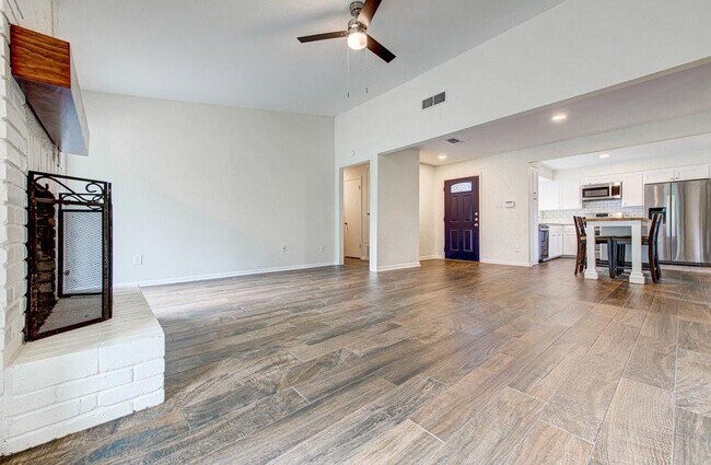 Foto del edificio - 1406 Thornridge Rd