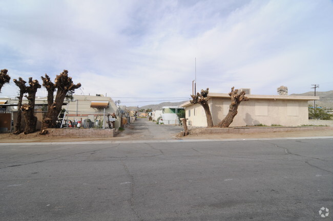 Building Photo - Desert Hot Springs Trailer Park