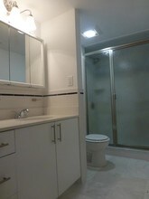 Building Photo - 457 Centre St