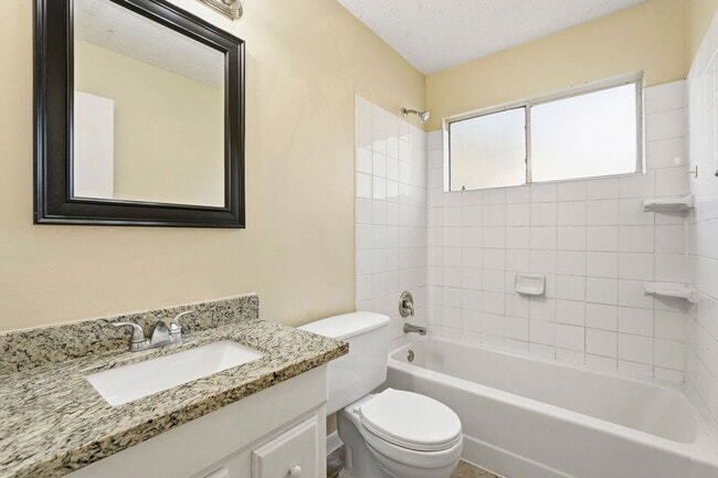 Building Photo - 16235 Cutten Rd