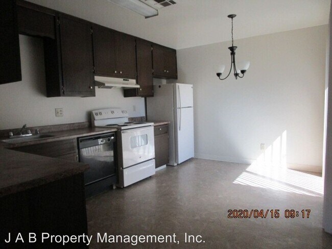 Building Photo - 2265 Santiago Way