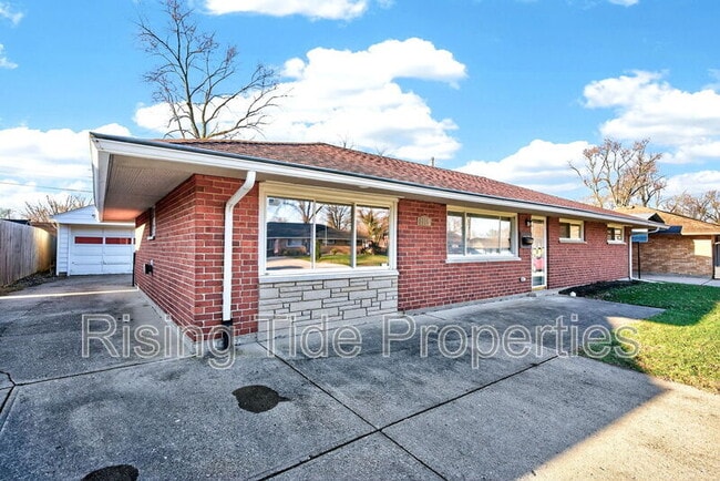 Building Photo - 2176 Los Arrow Dr