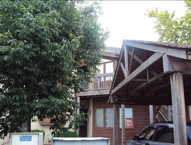 Building Photo - 4831 Horton St