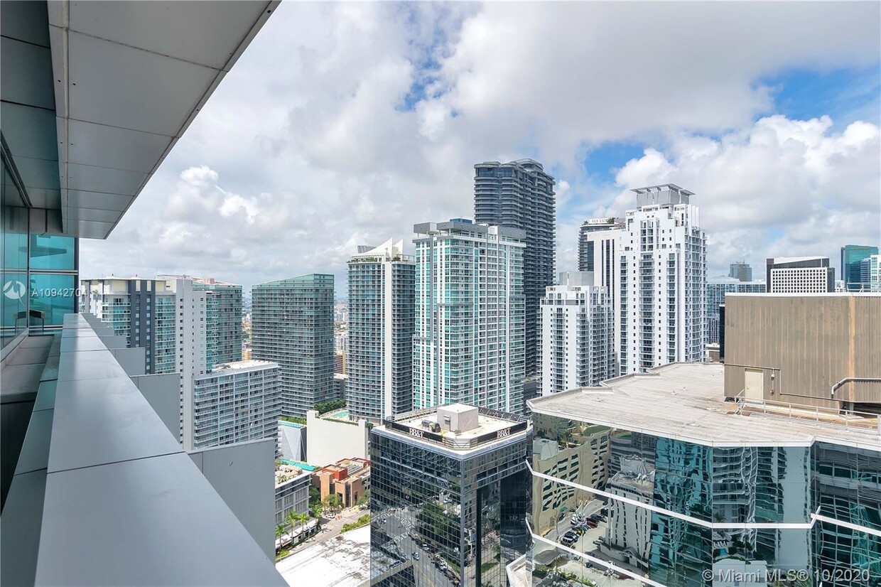 Foto principal - 1395 Brickell Ave