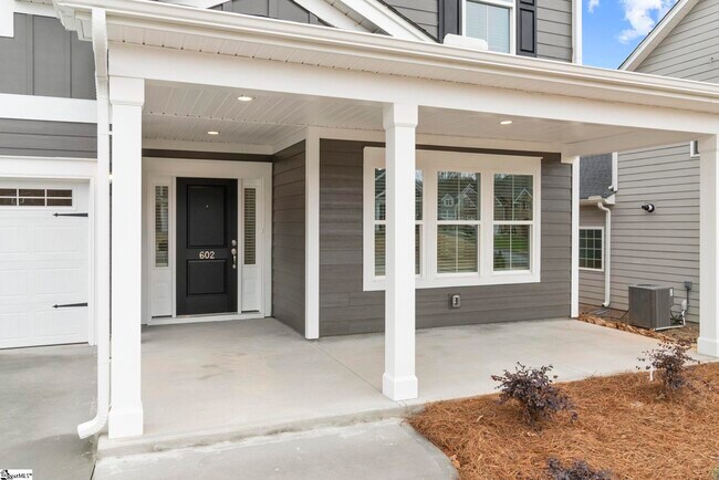 Foto del edificio - 602 Creekside Bluff Ct