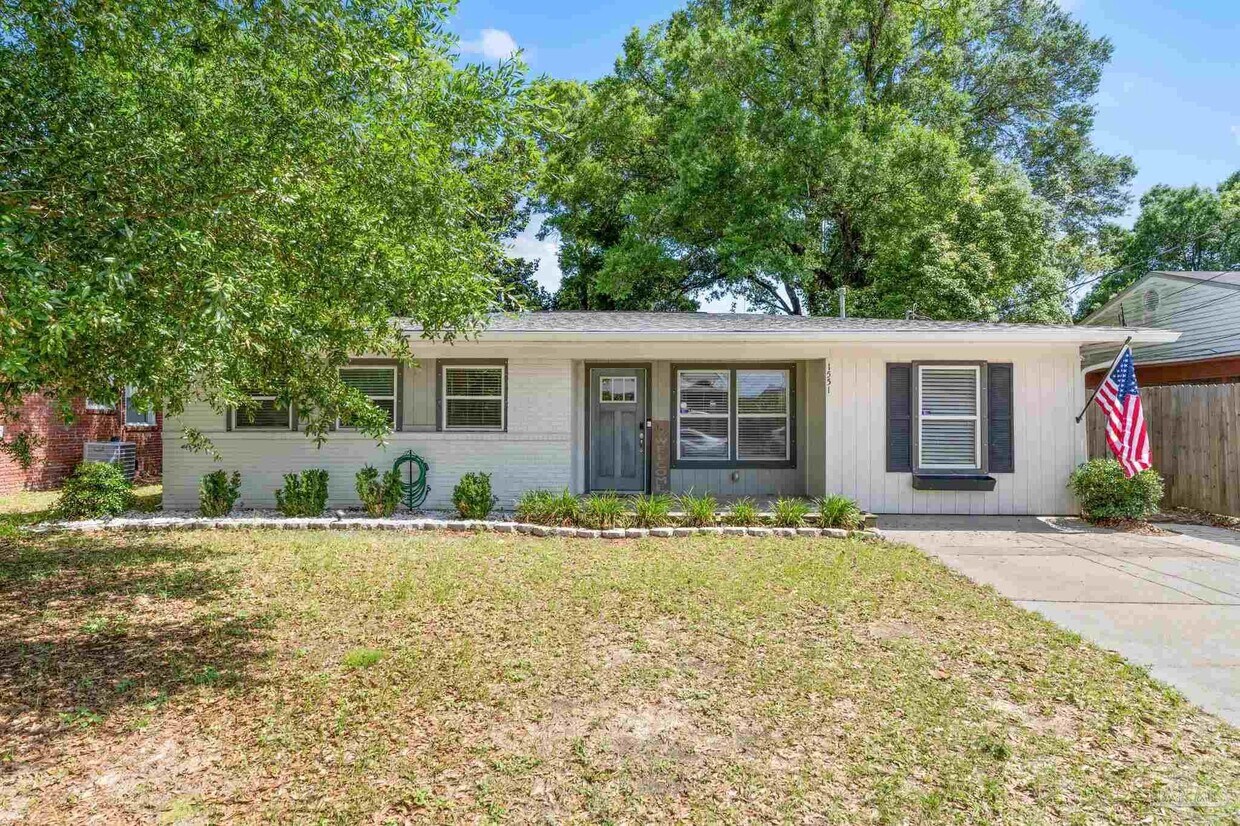 Foto principal - 1551 E Baars St
