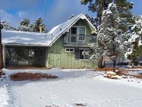 Building Photo - 806 N Colcord Rd
