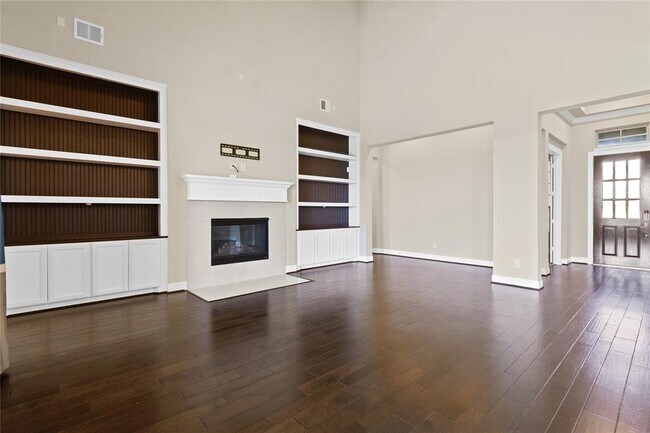 Building Photo - 20302 Rosegold Way