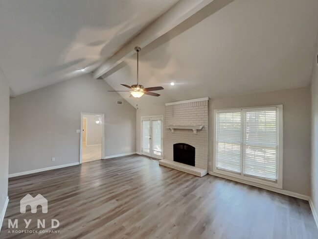 Foto del edificio - 1351 Sandy Stone Ln