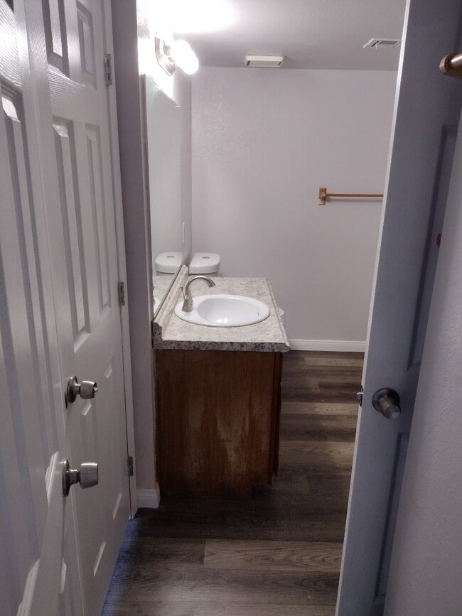 Building Photo - 3769 Carlye Dr #65