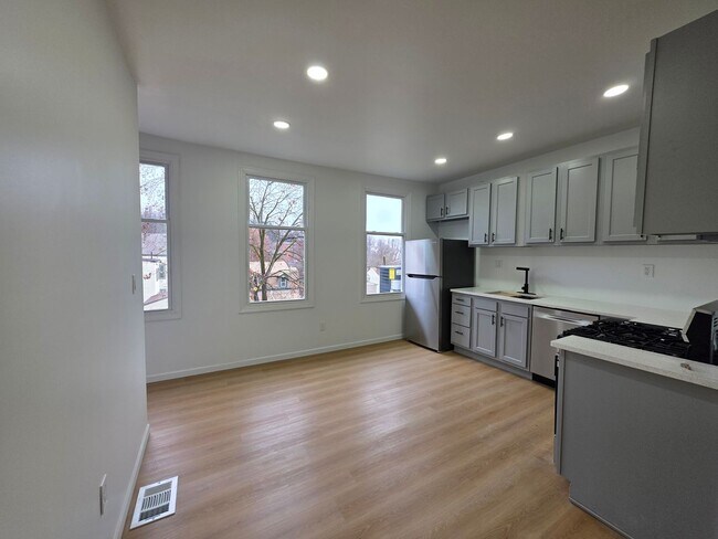 Photo - Newly updated 3 bedroom 2 bathroom house for Rent!!!