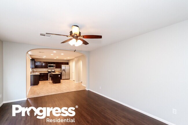 Foto del edificio - 5309 N Santa Fe Heights St