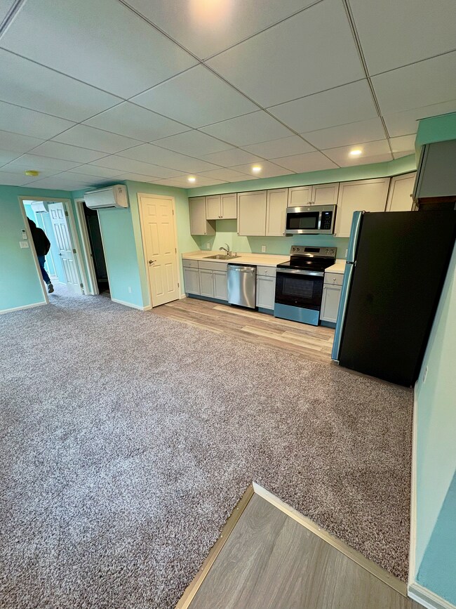 Foto del edificio - 18 W Second St