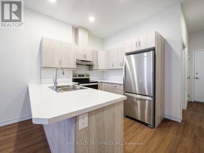 Photo du bâtiment - 845-845 2nd Ave E