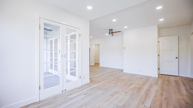Building Photo - 2065 Ivar Ave