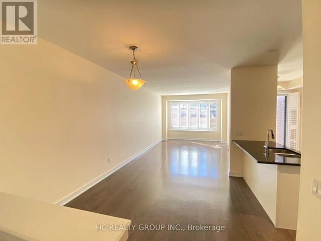 Building Photo - 77 Denarius Cresent