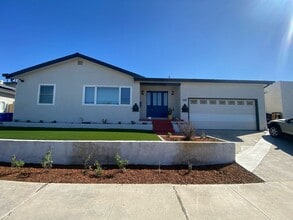 Building Photo - 5063 55th Pl