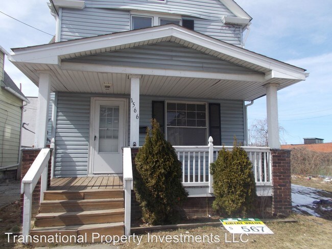Building Photo - 1566 W 102nd St