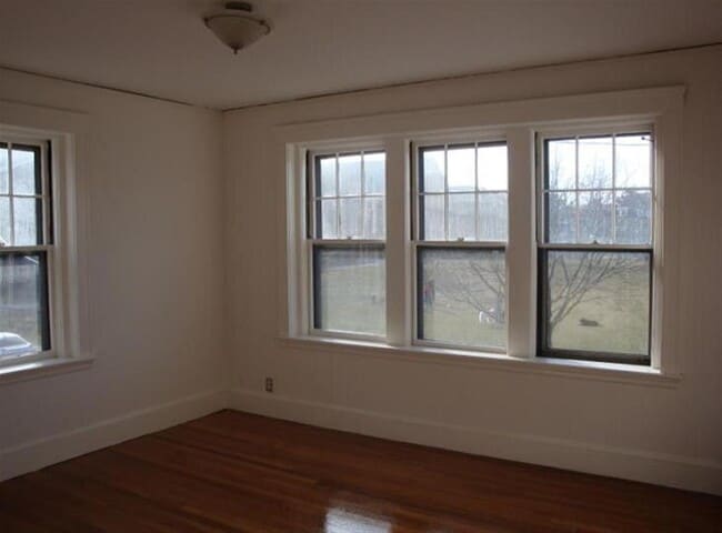 Building Photo - 168 Norfolk St