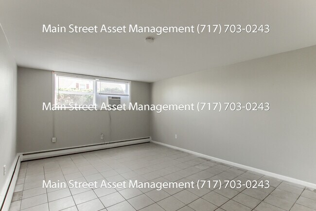 Building Photo - 2714 Woodlawn St